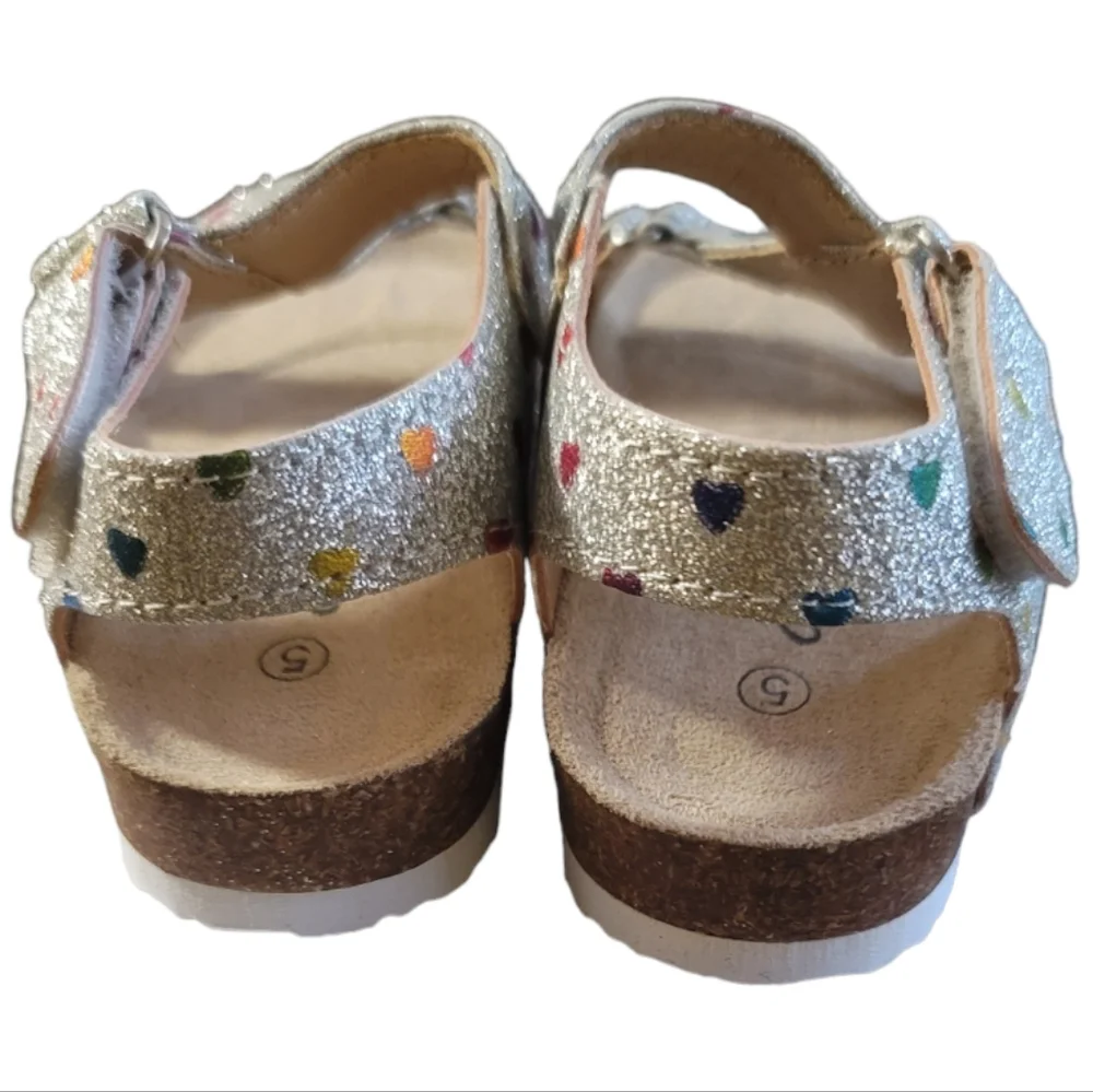Chulis Toddler Girl Silver Shimmery Glitter Heart Detail Strap Closure Sandal, 5